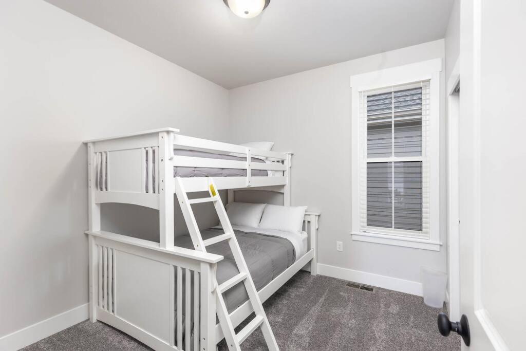 Charming 3-Bedroom In Vibrant New Neighborhood Billings Kültér fotó