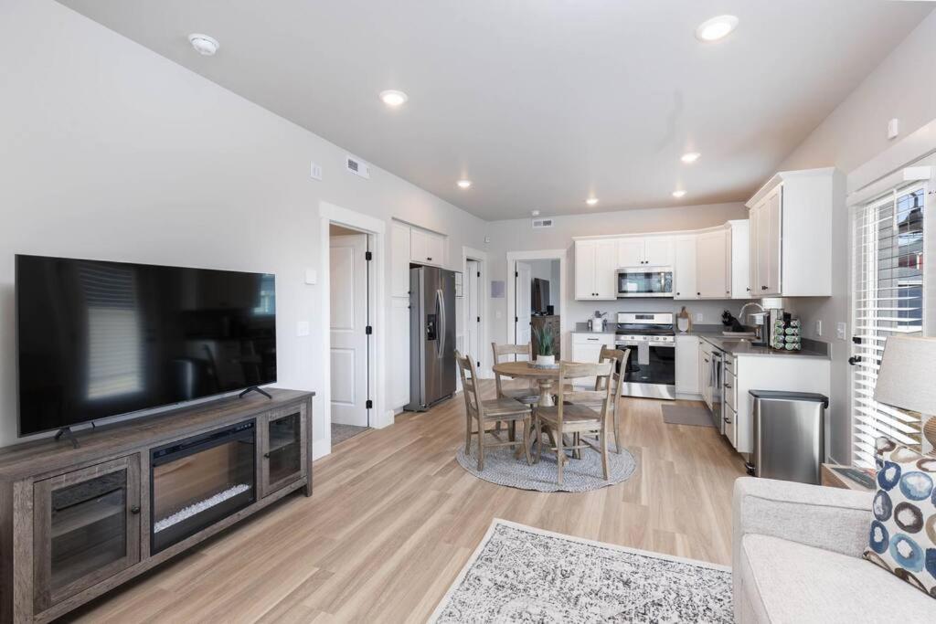 Charming 3-Bedroom In Vibrant New Neighborhood Billings Kültér fotó