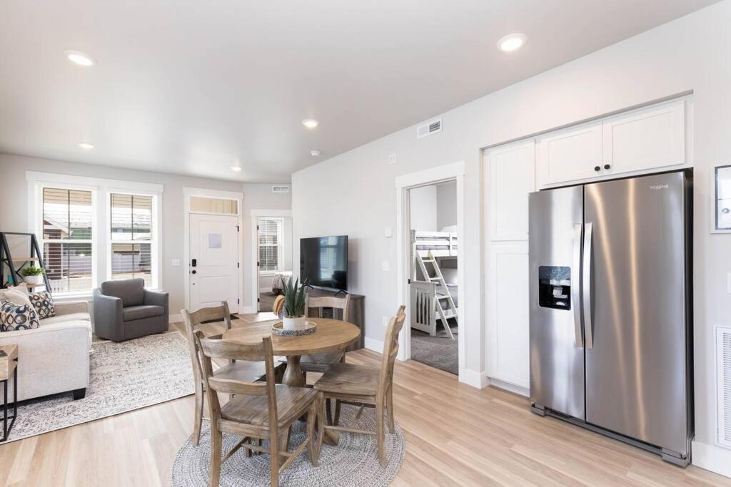 Charming 3-Bedroom In Vibrant New Neighborhood Billings Kültér fotó